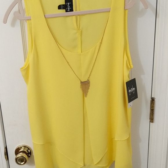 Lightweight Blouse - Picture 6 of 7